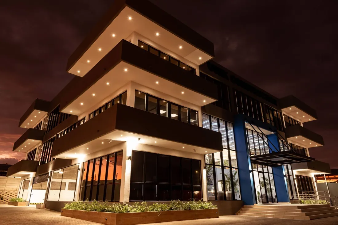 Unik Construction Building by Allers Aluminium